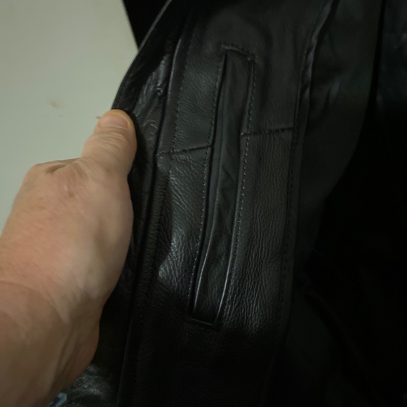 Leather coat - Picture 5 of 10